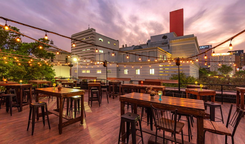 Montaje de la terraza para evento privado